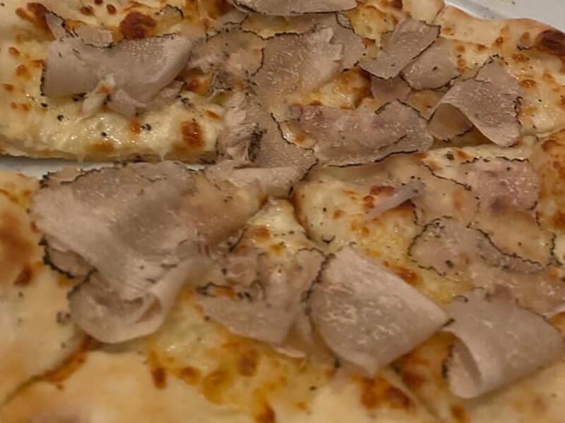 Trüffelpizza Trüffelpizza